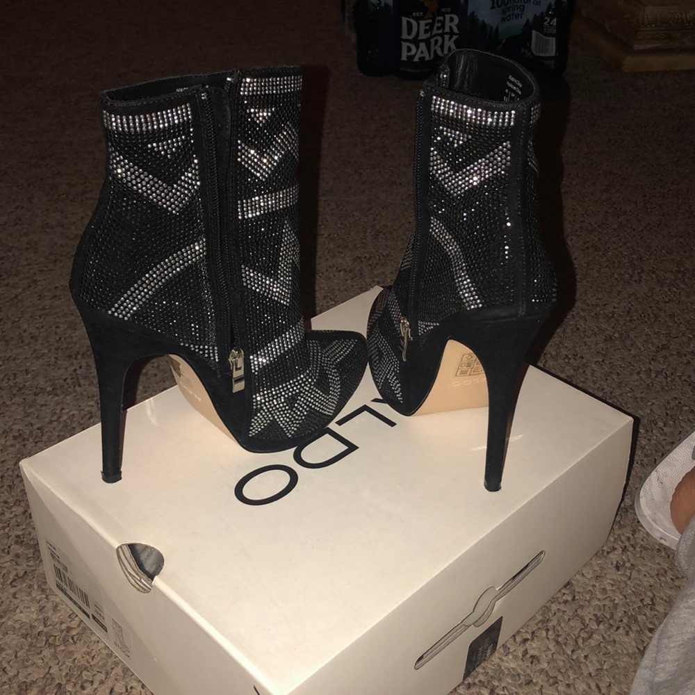 Boots - Picture 3 of 3